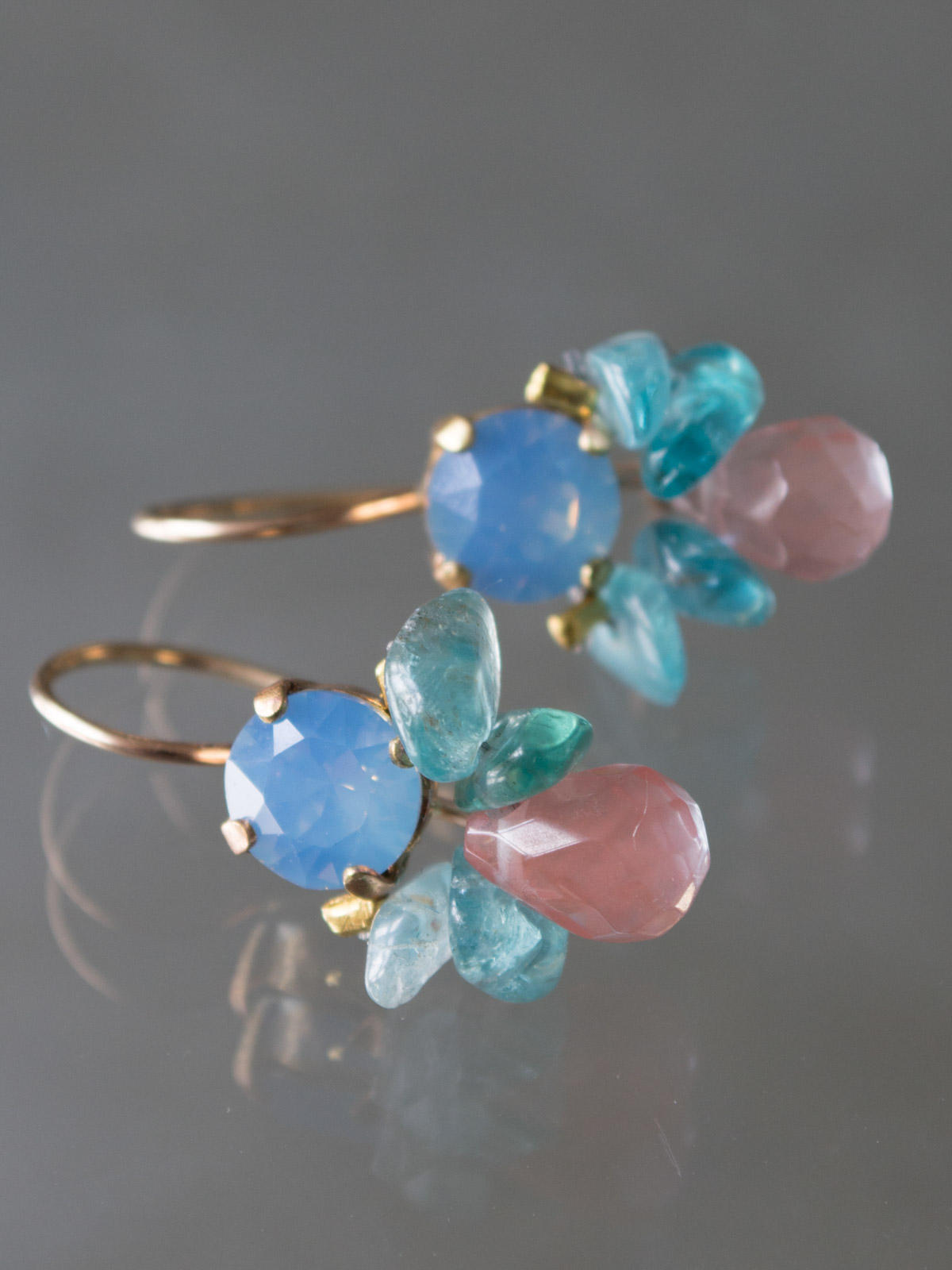 earrings Bee light blue crystal, apatite